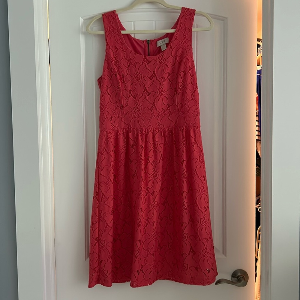 Loft floral lace coral fully lined dress size 6